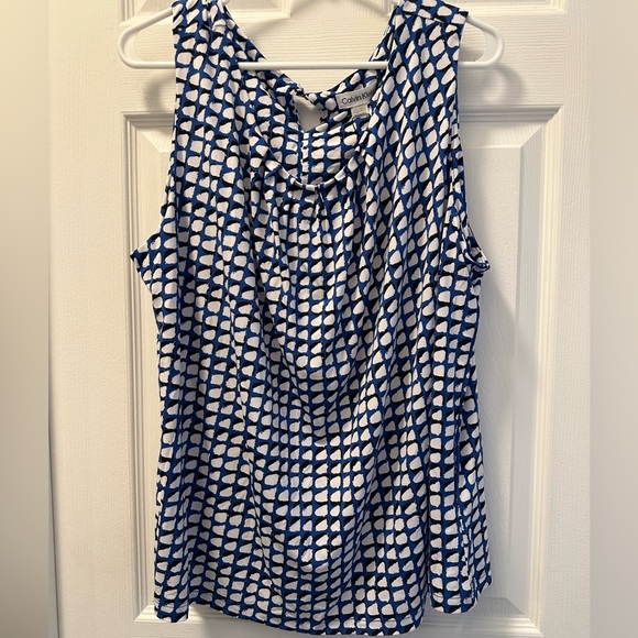 Top - Picture 1 of 2